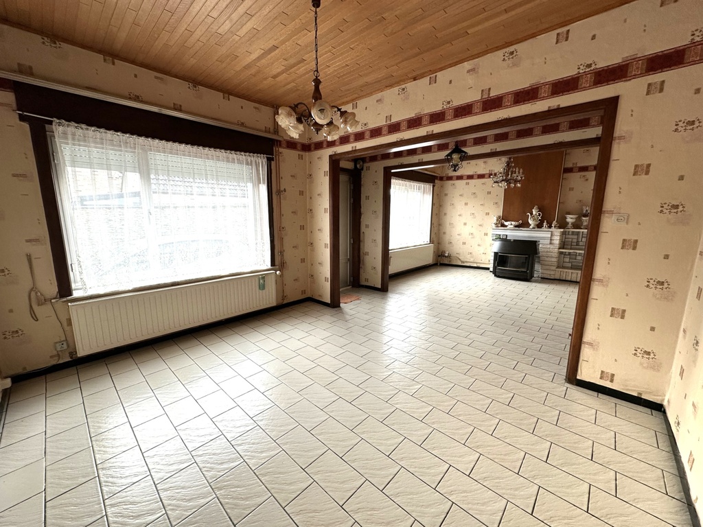 NOUVEAU/ Bonne maison 3 ch. avec passage latéral et jardin