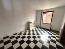 NOUVEAU/A VENDRE à Blaton : Spacieuse habitation de 220m² avec 3 chambres, jardin avec accès latéral.