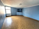 NOUVEAU/A VENDRE à Blaton : Spacieuse habitation de 220m² avec 3 chambres, jardin avec accès latéral.