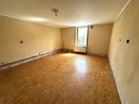 NOUVEAU/A VENDRE à Blaton : Spacieuse habitation de 220m² avec 3 chambres, jardin avec accès latéral.