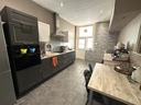 NOUVEAU/ A VENDRE à BELOEIL : Vaste maison de maître avec 3 chambres, garage et cour.
