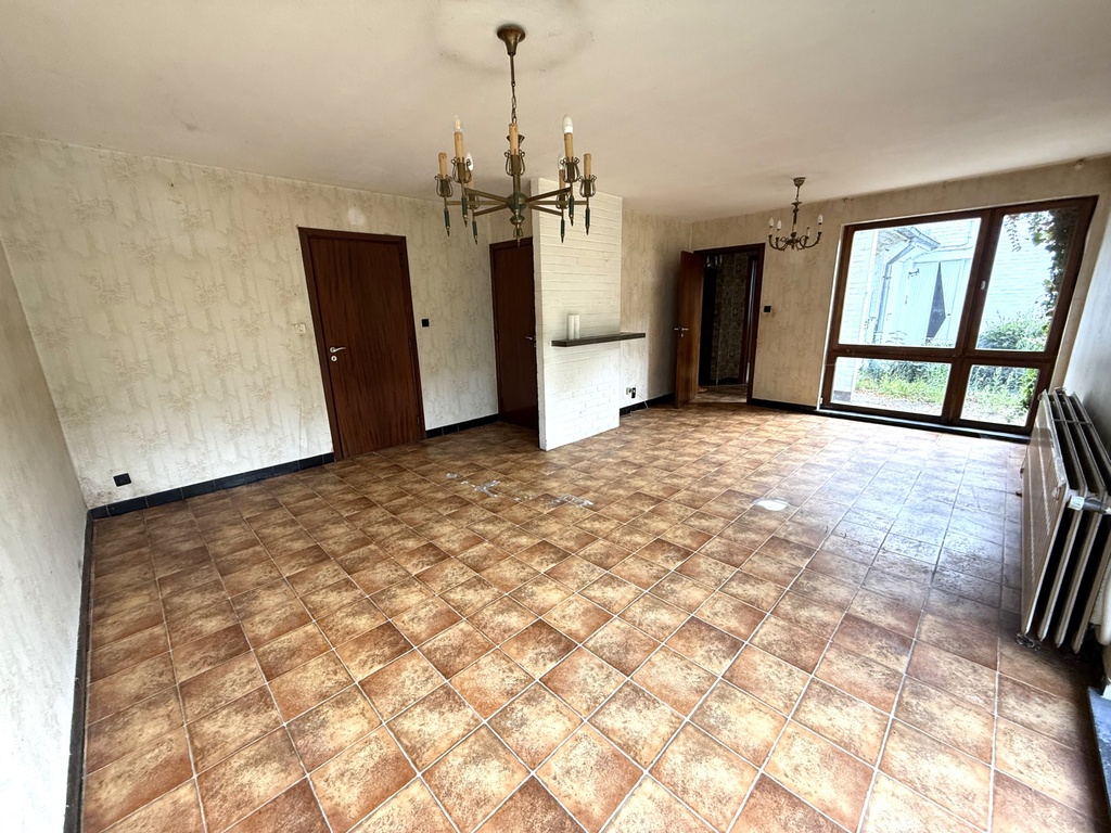 SOUS-OPTION / A VENDRE à BON-SECOURS (7603) : Jolie maison 3 ch., pass. latéral avec garage et jardin