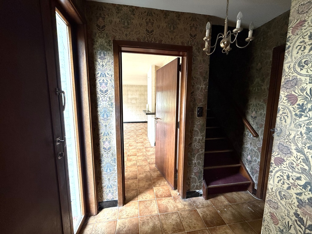 SOUS-OPTION / A VENDRE à BON-SECOURS (7603) : Jolie maison 3 ch., pass. latéral avec garage et jardin