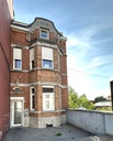 NOUVEAU/ A VENDRE à BELOEIL : Vaste maison de maître avec 3 chambres, garage et cour.
